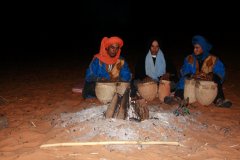 15-Berber music in Erg Chebbi
